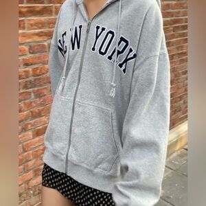 Brandy Melville Gray "NEW YORK" Zip Hoodie
